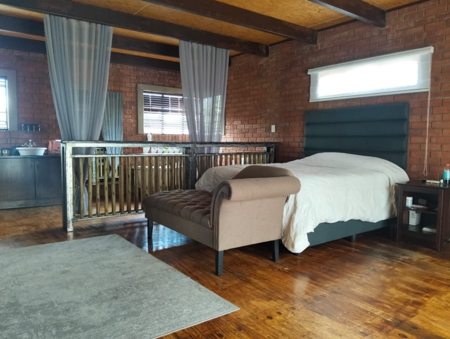 4 Bedroom Property for Sale in Pellissier Free State